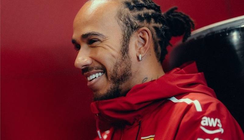 هدیه کاملا بریتانیایی همیلتون برای ۱۰۰۰ کارمند تیم فراری