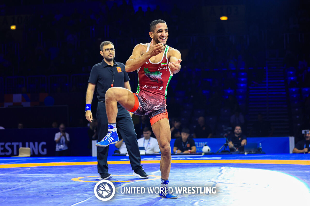 رحمان عموزاد برترین کشتی‌گیر آزاد در سال ۲۰۲۵