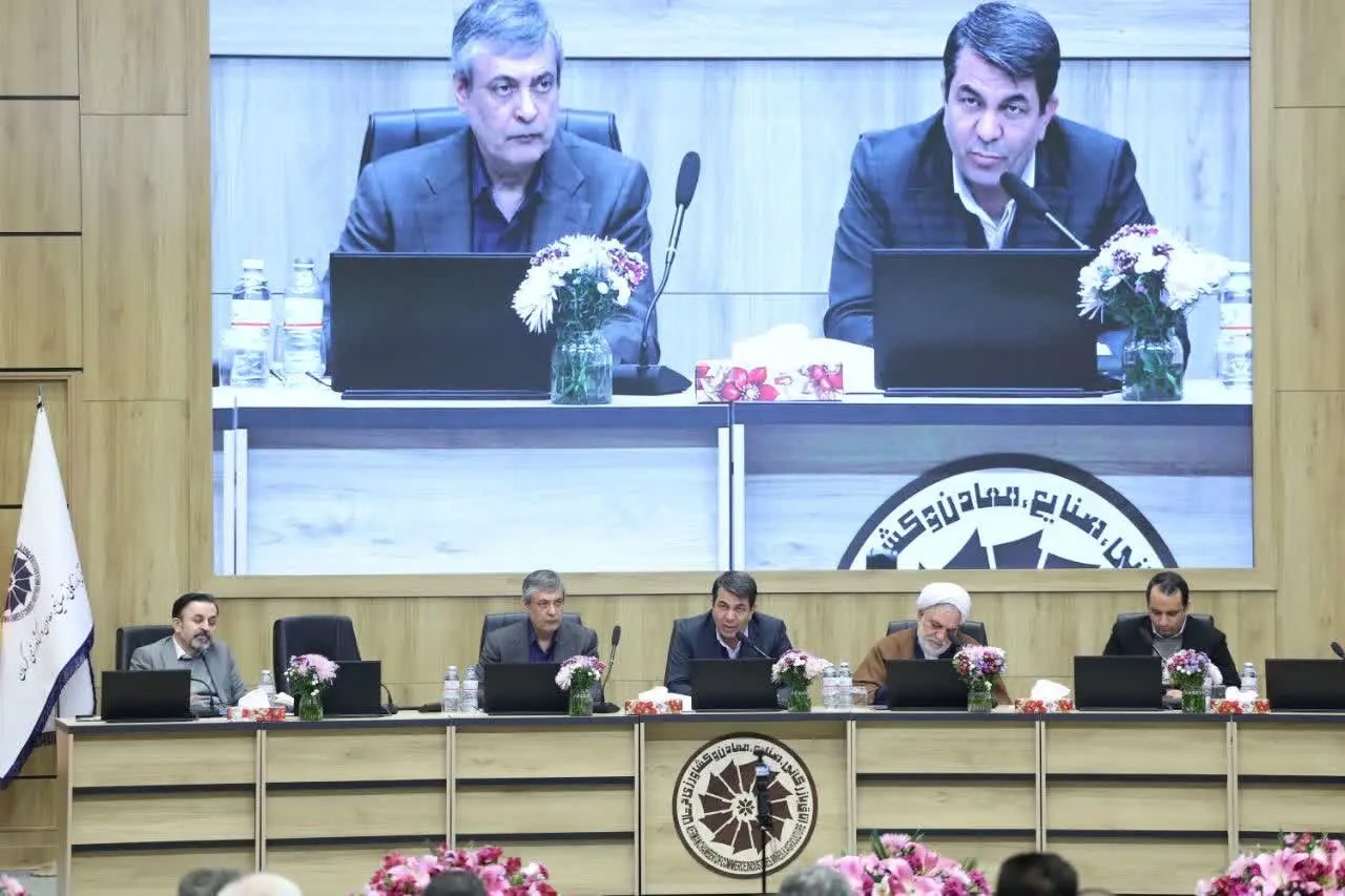 ضرورت ایجاد کنسرسیوم‌های تأمین مالی جهت اجرای پروژه‌های بزرگ در استان