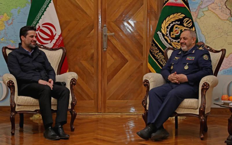 تاکید وزیر دفاع بر بهره‌گیری از ظرفیت‌های ملی در سازمان هواپیمایی