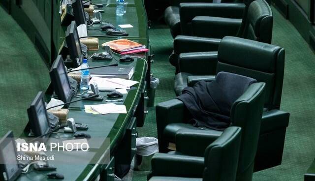 تندروها مسوول بی‌ثباتی کشورند