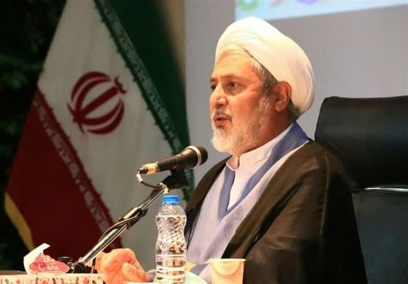 شهدا عامل حفظ ایران در برابر توطئه‌ها هستند