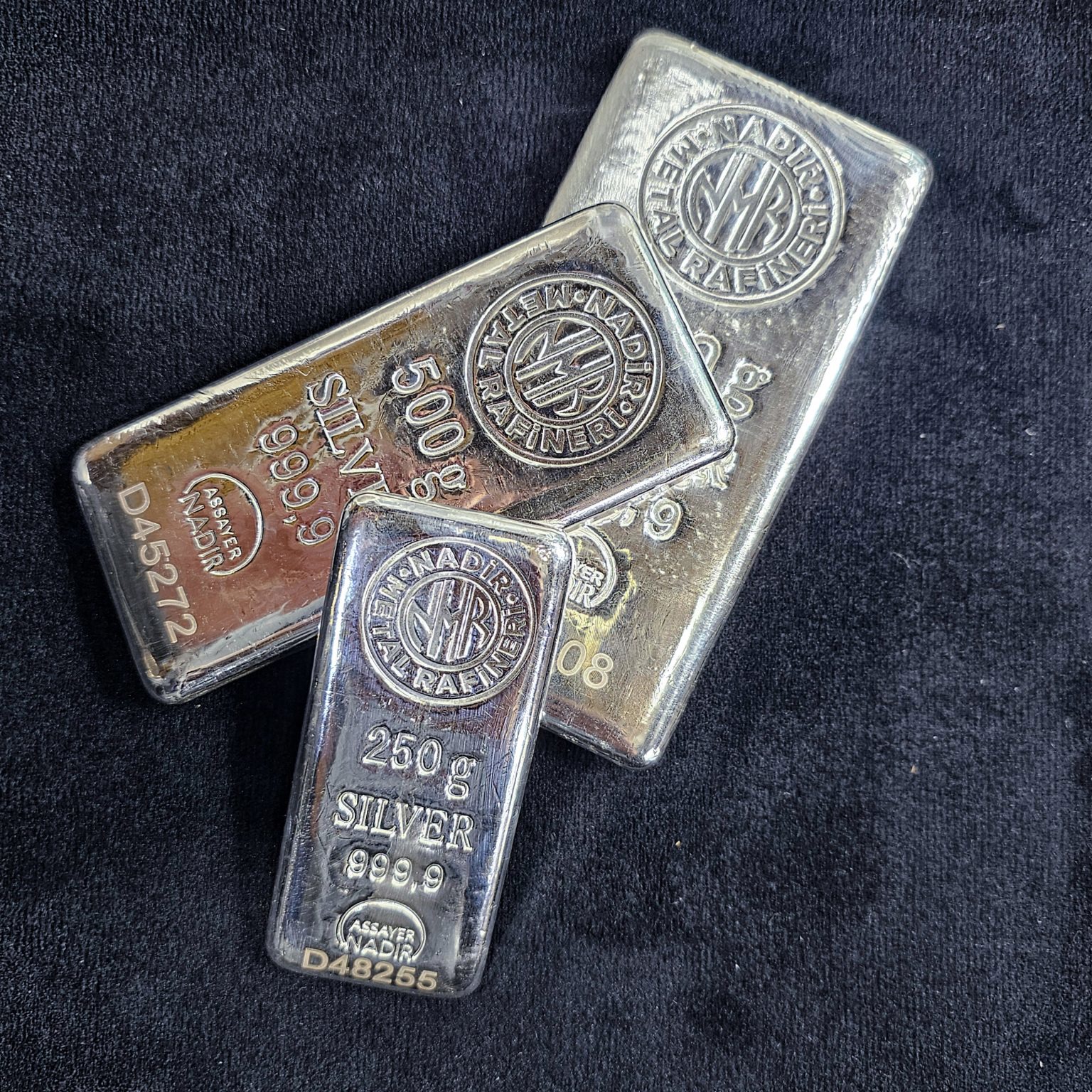 شمش نقره ۵۲۷ میلیون تومان شد!