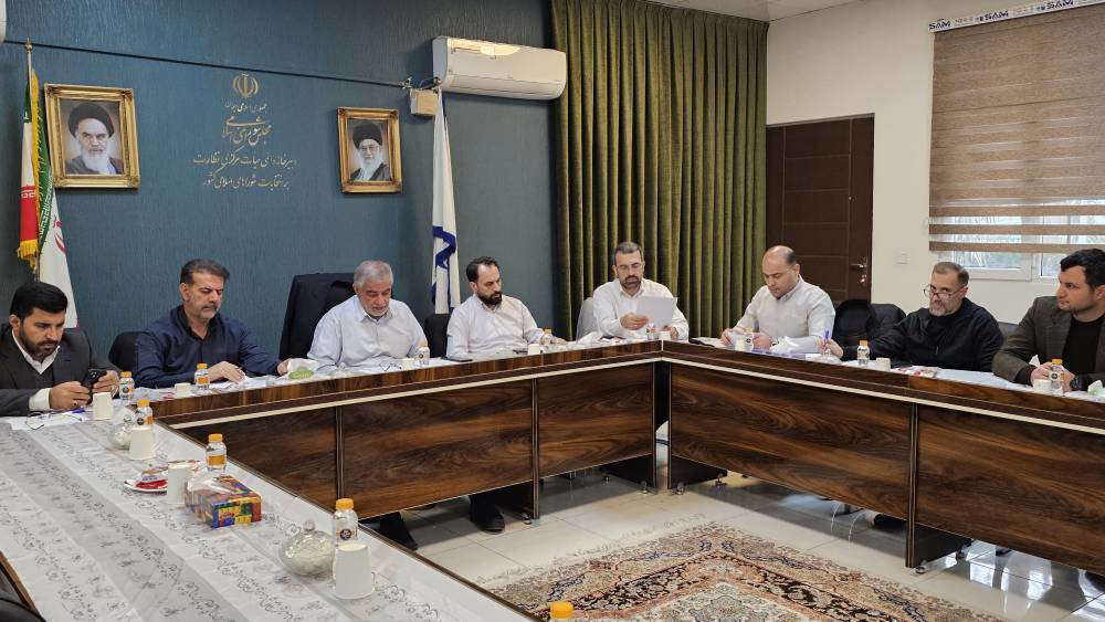 ممنوعیت معرفی دهیاران و شهرداران به عنوان ناظر و معتمد