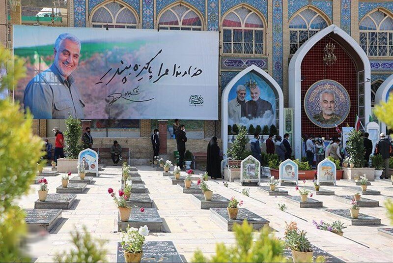 بازدید رایگان زائران مرقد شهید سلیمانی از موزه‌های کرمان