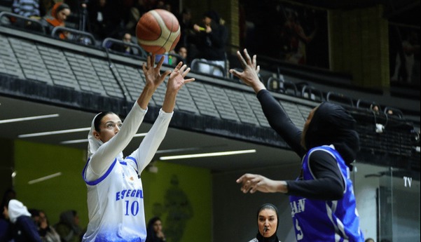 زنان استقلال انتقام مردان را از نفت گرفتند