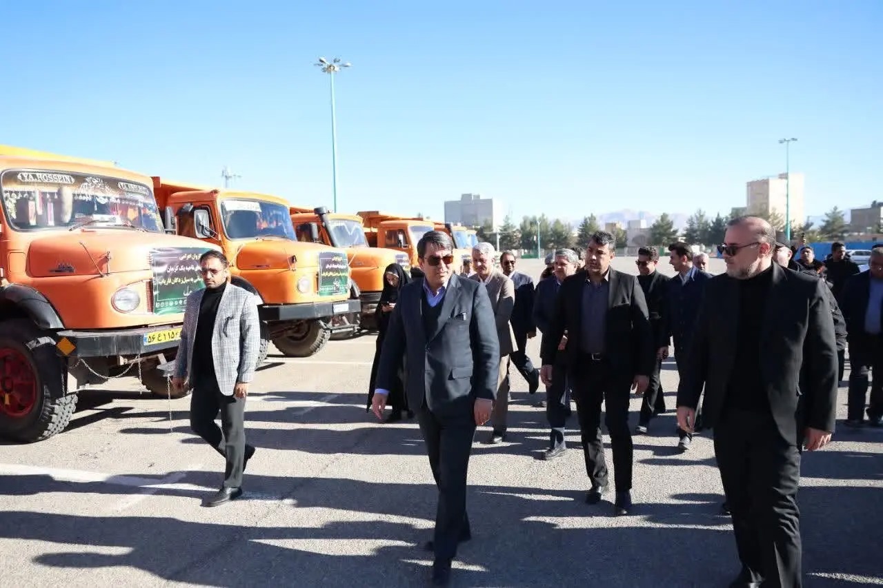 اعزام کاروان «کرمان همدل» شهرداری‌ها برای خدمت‌رسانی به سیل‌زدگان فاریاب