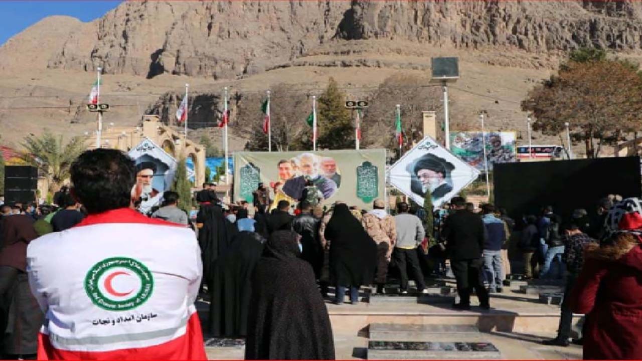 استقرار نیروهای امدادی و ایمنی هلال‌احمر برای سالگرد شهادت سردار سلیمانی