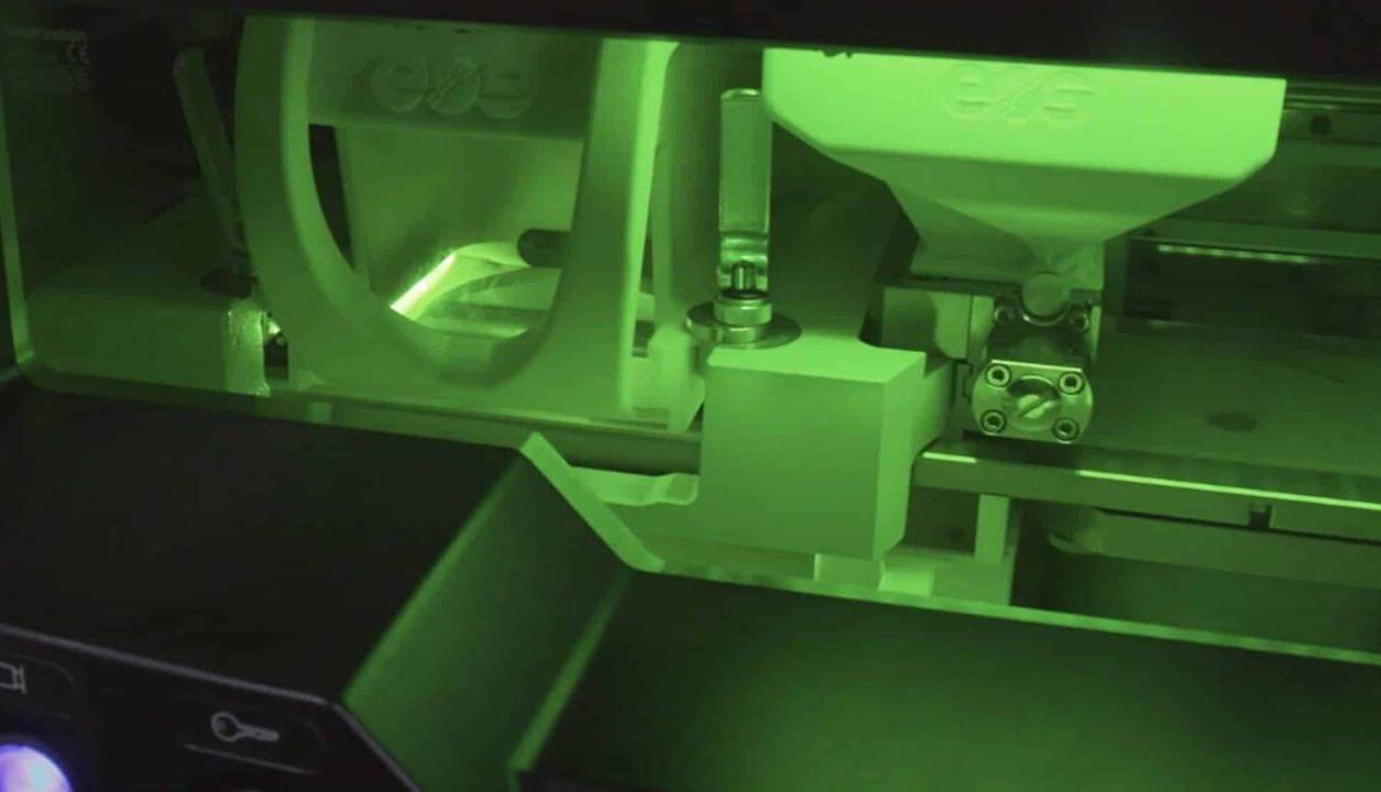 چاپ سه‌بعدی نانولیزر، محاسبات نوری و امنیت کوانتومی را بهبود می‌دهد