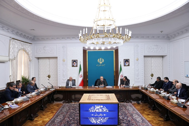 رویکرد دولت سهیم کردن تولیدکنندگان در تصمیم‌گیری‌ها است