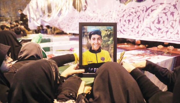 اعتماد گزارش داد: شفاف‌سازی هویت جانباختگان