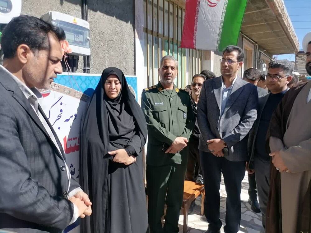 افتتاح ۱۱۰ سامانه خورشیدی و ۲۰۰ واحد مسکونی مددجویان کرمانی