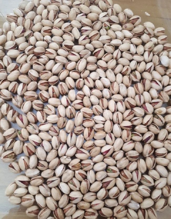 خرید ۴ میلیارد ریال پسته با وجوه حاصل از فریب و کلاهبرداری