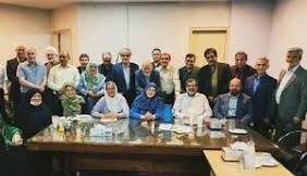 کیهان: افراطیون نفوذی، جبهه اصلاحات را به آغوش براندازان انداختند