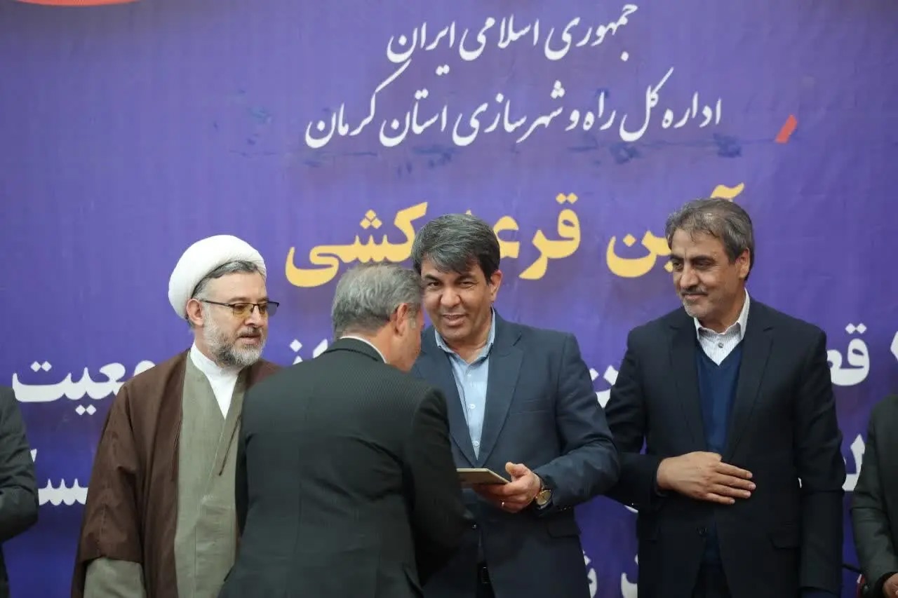 تأکید استاندار کرمان بر پاسخ‌گویی به نیاز مسکن مردم