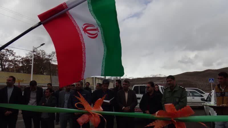 رونمایی از ماشین‌آلات دهیاری‌های و افتتاح پروژه‌های برق‌رسانی