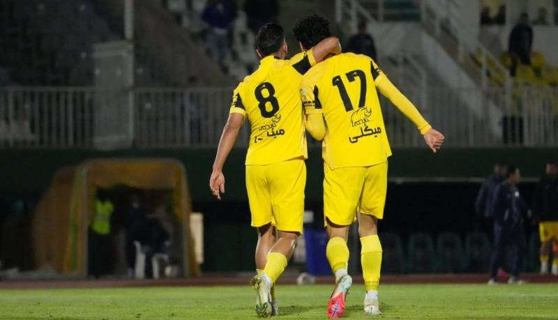 غیبت گلزنان فجر مقابل استقلال خوزستان