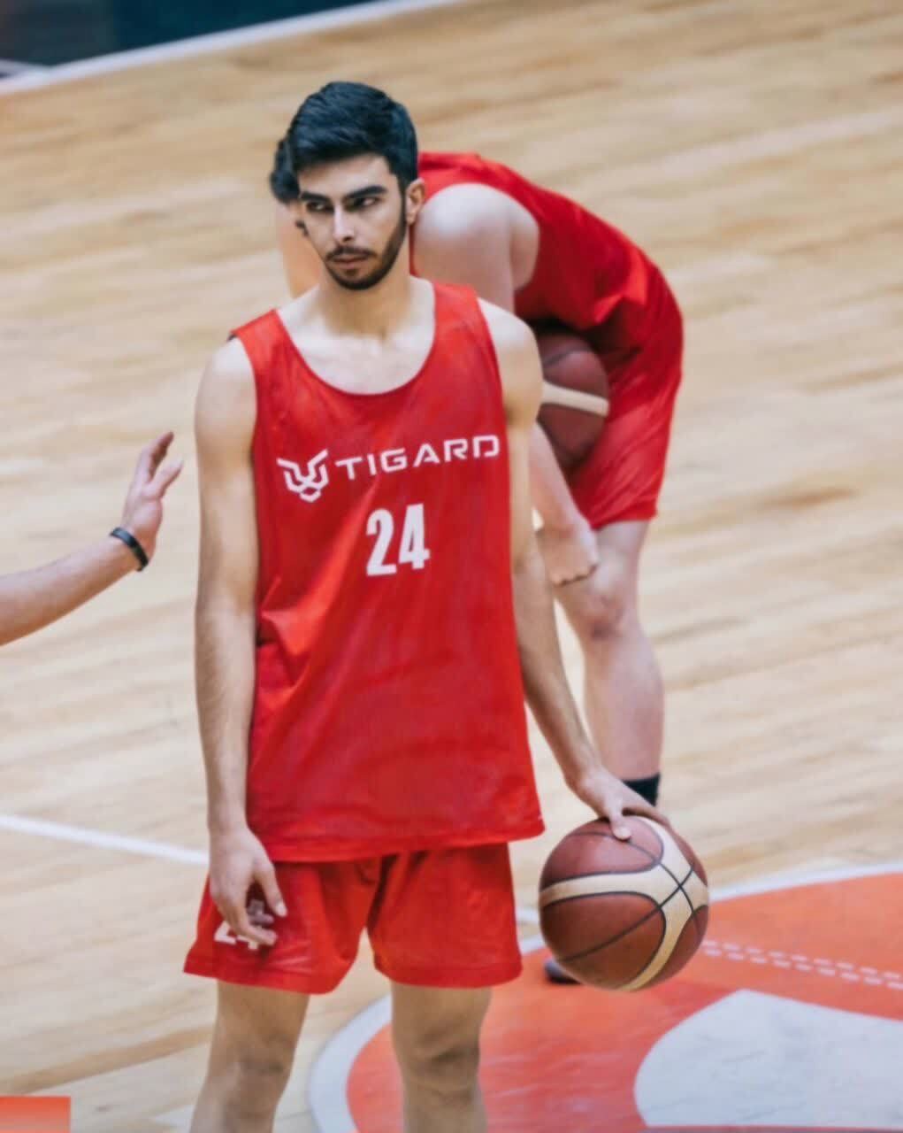 دعوت از بازیکن آکادمی بسکتبال گل‌گهر به اردوی تیم‌ملی