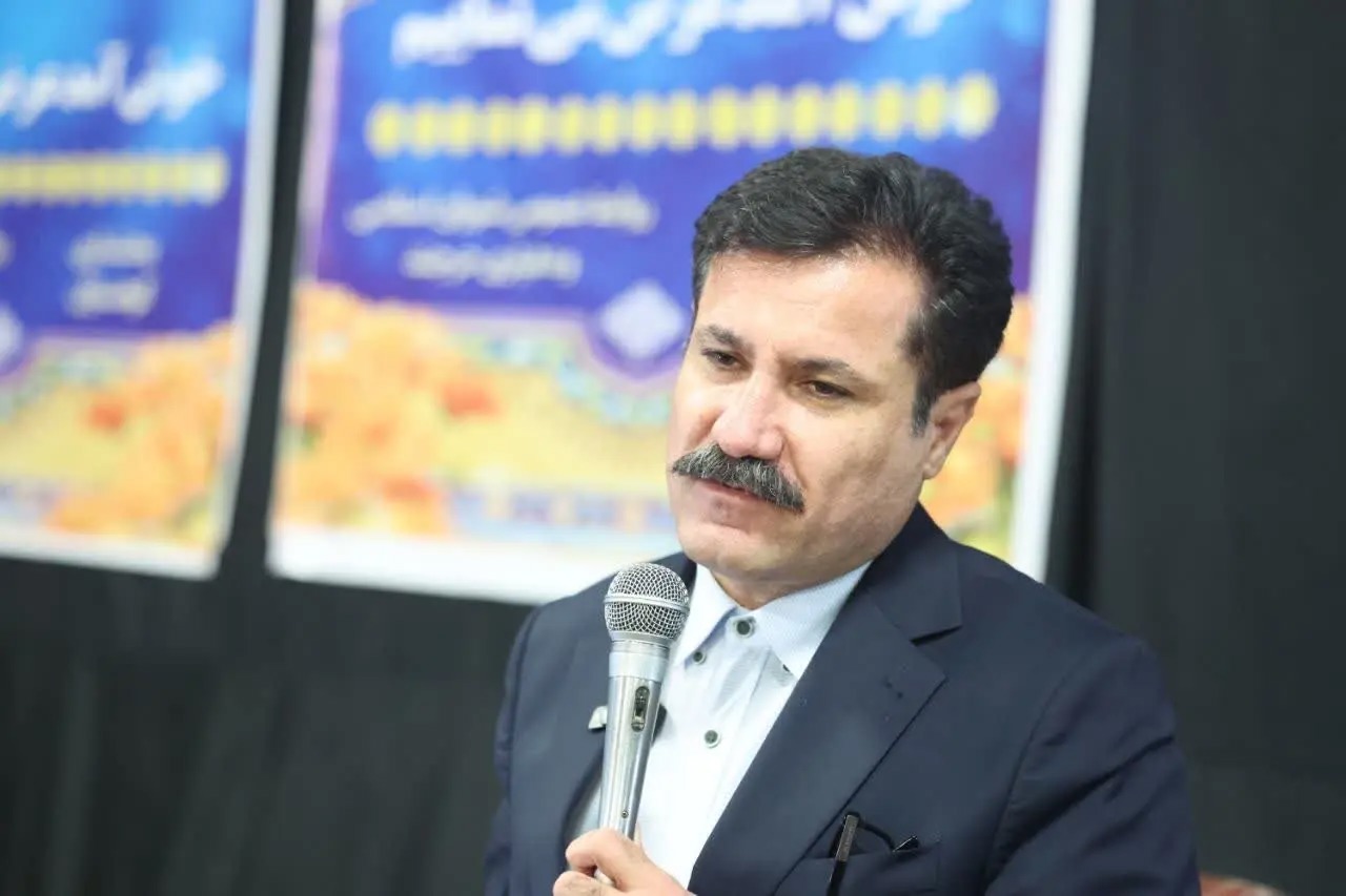 وظیفه ما نوکری ملت و شنیدن دردهای مردم است