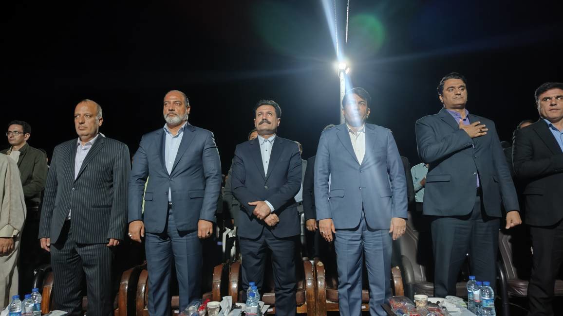 گفت‌و‌گوی معاون رئیس‌جمهوربا مردم جازموریان و بررسی ظرفیت‌ها و چالش‌های منطقه