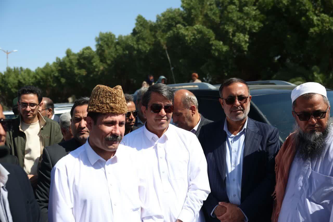 ورود معاون رئیس‌جمهور و استاندار کرمان به قلعه‌گنج