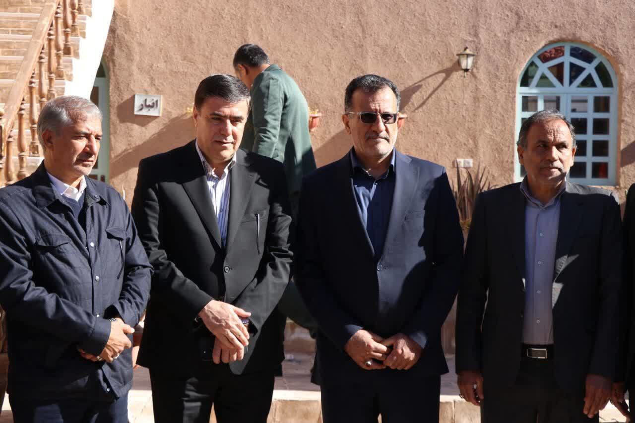 بازدید معاون توسعه روستایی ریاست جمهوری از طرح‌های اشتغال‌زا در رفسنجان