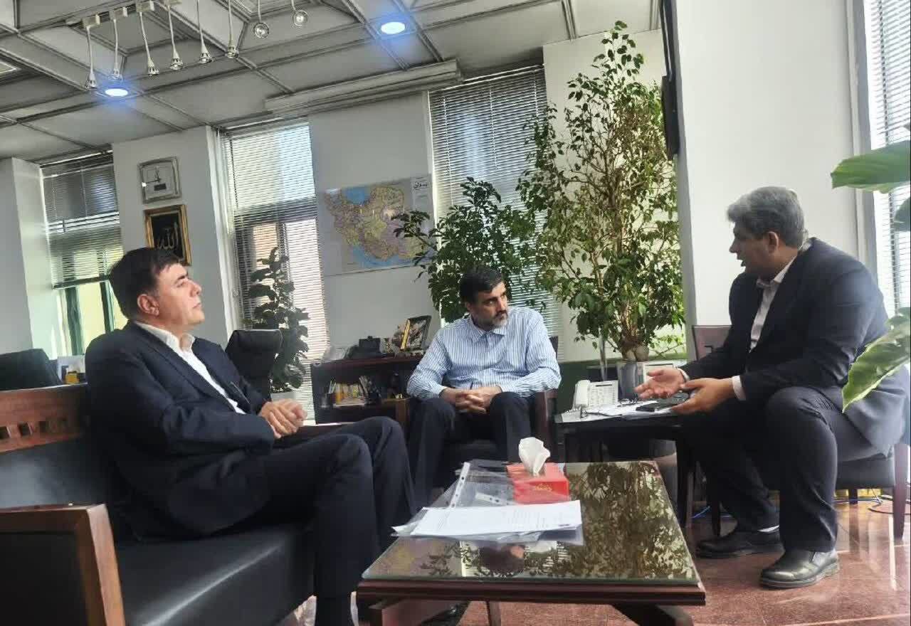 پیگیری اصلاح نقاط حادثه‌خیز و ایمن‌سازی جاده‌های کرمان