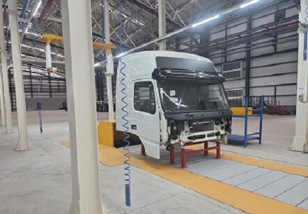 آغاز تولید خودروهای سنگین در بزرگ‌ترین کارخانه جنوب‌شرق کشور