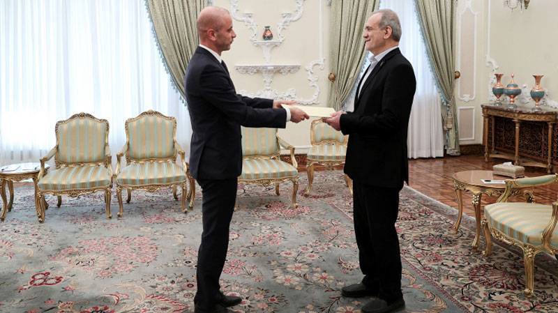 پیوندی قلبی و فرهنگی میان دو ملت ایران و لبنان است