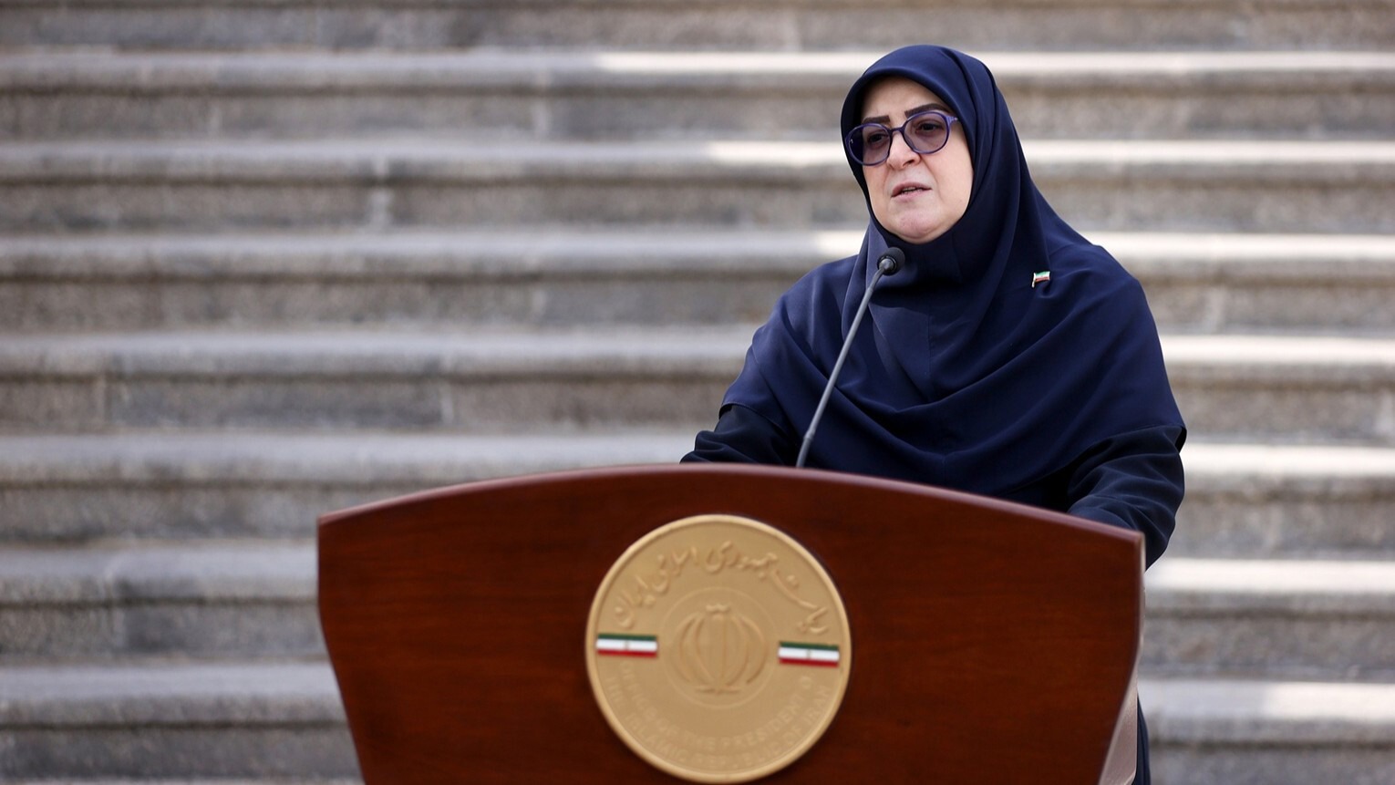 گزارش وزیر علوم درباره اعتراضاتِ دانشگاه‌ها در هیئت دولت