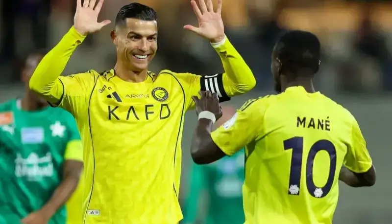 رونالدو در آستانه ورود به باشگاه صدتایی‌های عربستان