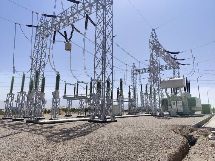 برق‌داری ۲ پروژه انتقال و فوق توزیع برق در استان کرمان
