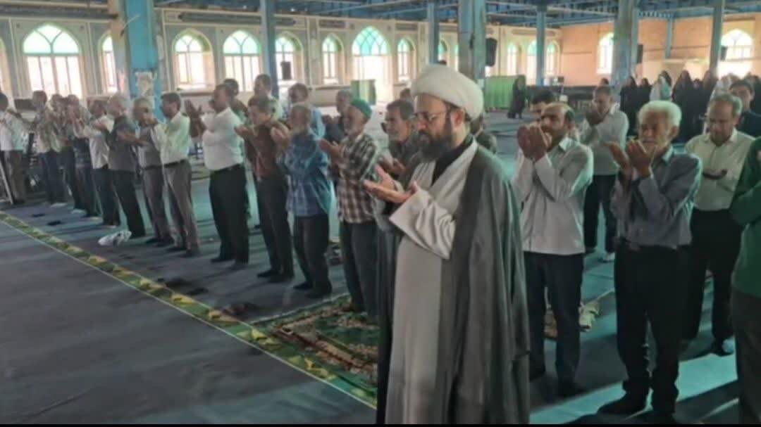 اقامه نماز عید سعید قربان در شهرستان زرند
