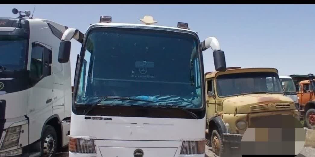توقیف اتوبوس با راننده ۱۸ ساله فاقد گواهینامه در کرمان