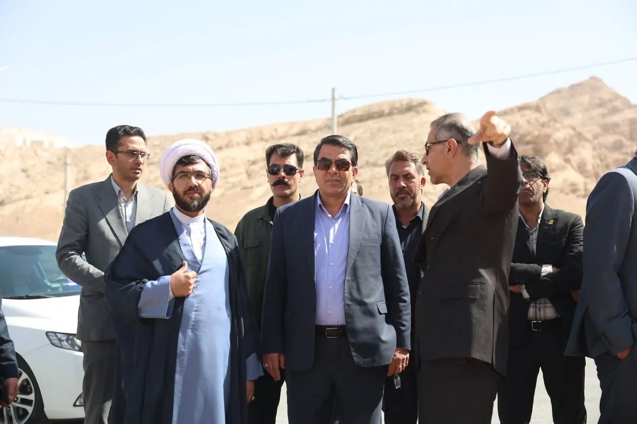 بازدید استاندار کرمان از سایت کوهسار نهضت ملی مسکن