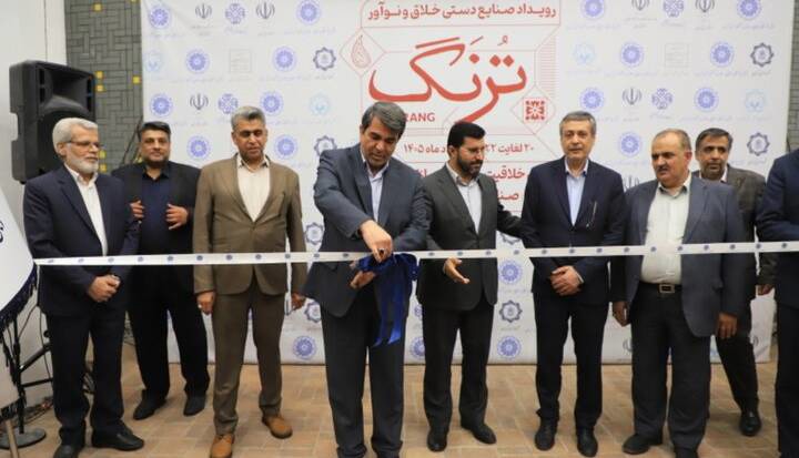 استاندار: چالش اصلی صنایع دستی کرمان تولید نیست، بازار است