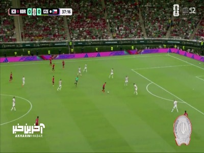 شوت سونگ هیونگ مین از بالای دروازه چک به بیرون رفت
