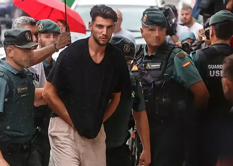 حکم ۸ سال زندان برای ستاره متجاوز اسپانیایی!