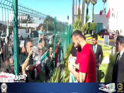 امضا و عکس یادگاری در تیخوانا؛ حمایت هواداران مثل همیشه از ملی‌پوشان