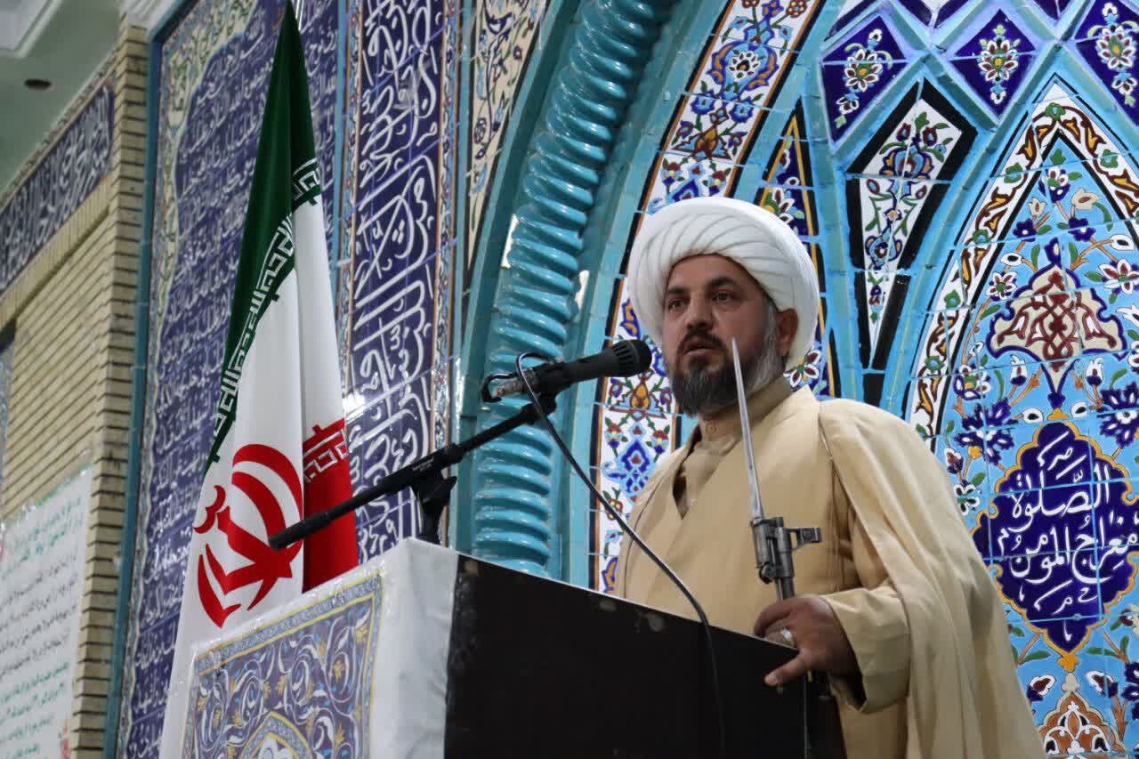 امام جمعه فهرج: مذاکره با آمریکا برای گرفتن حق مردم است
