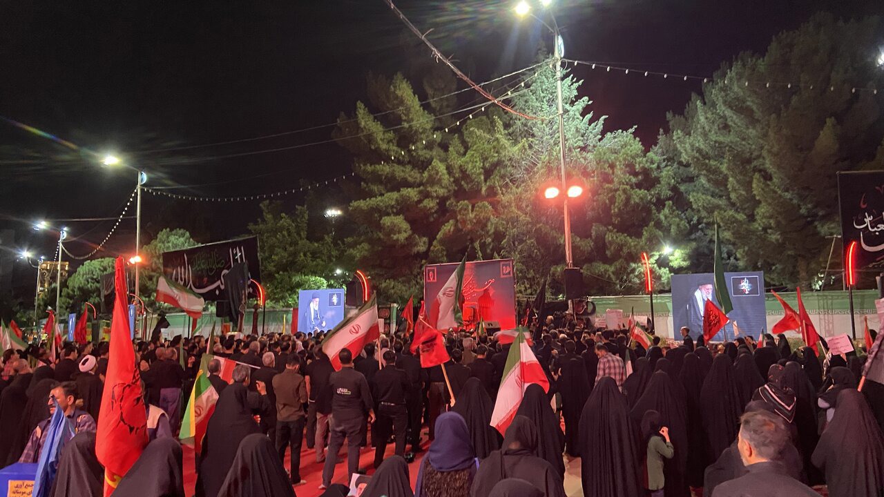 عزاداری باشکوه مردم کرمان در اجتماع یکصد و نوزدهم میدان کوثر