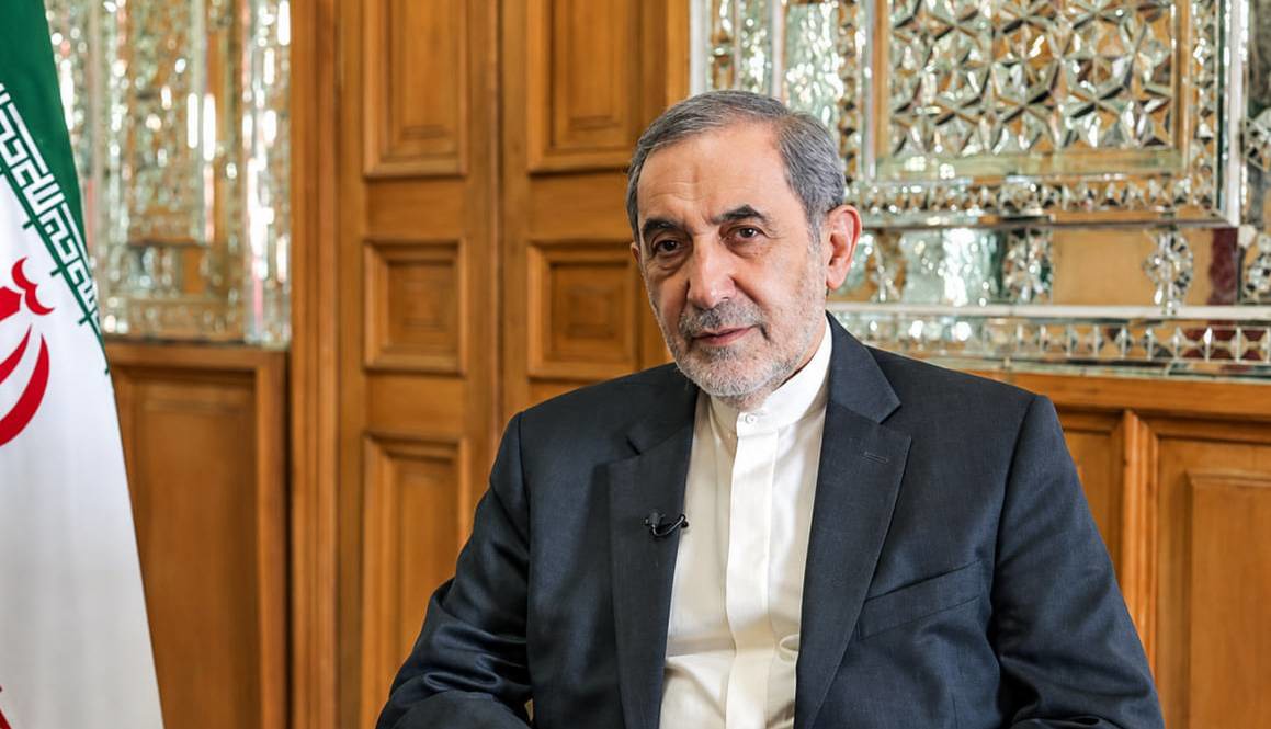 ولایتی: دنباله‌روی از فشار بیرونی، تصویر محترم عمان در ذهن ایران را مخدوش می‌کند