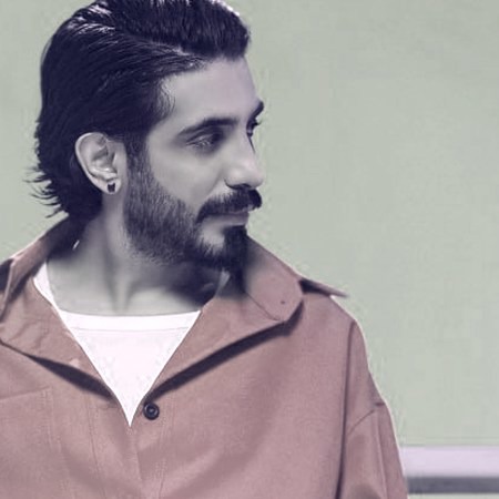 «یک نفر میرسد از راه» با صدای کسری زاهدی