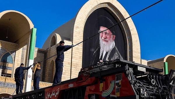 فیلم/ کرمان میزبان زائران خارجی امام شهید