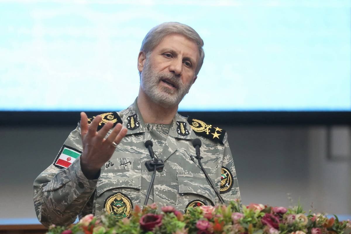 فرمانده کل ارتش: ایران، قدرتی تاریخ ساز شده است