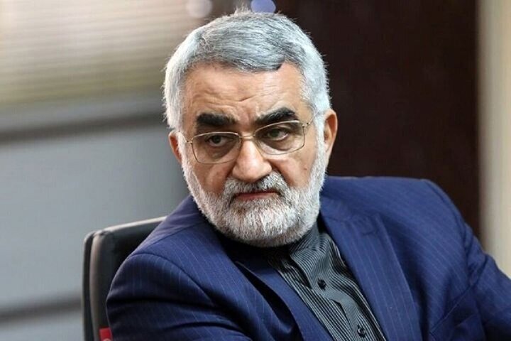 زبان زور و تهدید به ضرر آمریکایی‌ها خواهد بود