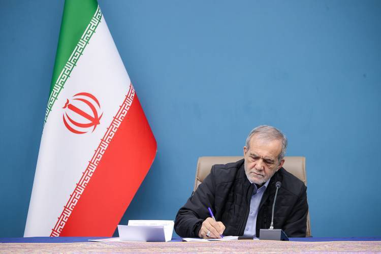 قدردانی پزشکیان از مردم، ملت عراق و همراهی جهانی در تشییع رهبر شهید