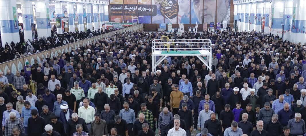 مراسم بزرگداشت وسومین روز خاکسپاری رهبر شهید انقلاب در کرمان