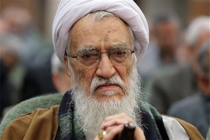 خون‌خواهی امام شهید باید در دستور کار باشد
