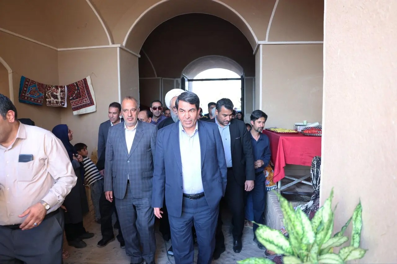 بازدید استاندار کرمان از روستای جهانی گردشگری شفیع‌آباد